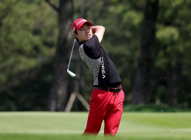 제26회 SK텔레콤 오픈 최종 4라운드에서 공동 3위에 오른 아마추어 송민혁.