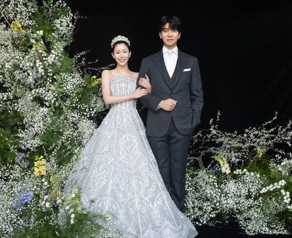 이다인과 이승기의 결혼식 사진. [사진=휴먼메이드]