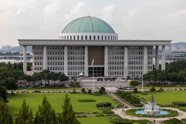 서울 여의도 국회의사당 전경. 2023.09.04[사진=유대길 기자 dbeorlf123@ajunews.com]