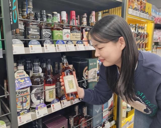CU에서 길리듀 위스키가 판매되고 있는 모습 [사진=BGF리테일]