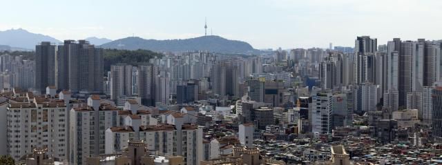 서울 주택가 모습. [사진=유대길 기자 dbeorlf123@ajunews.com]