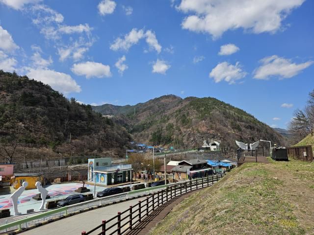 도계 삭도마을 내 기존 트릭아트 관을 전면 재단장하여 '작은 미술관'으로 새롭게 단장할 계획. [사진=삼척시]