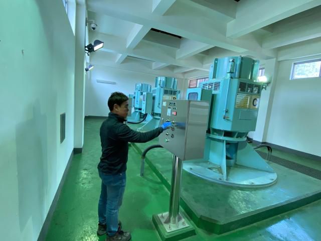 보성군, 집중호우 대비 배수펌프장 시설점검 실시_보성군 시설 전담 관리자와 전문가가 펌프장 시설을 점검하고 있다. [사진=보성군]