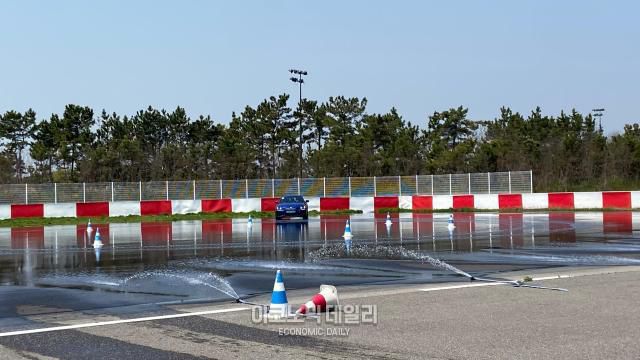 최근 인천 중구 영종도에 위치한 BMW 드라이빙 센터에서 i 인덕션 프로그램이 개최됐다.[사진=김지영기자]