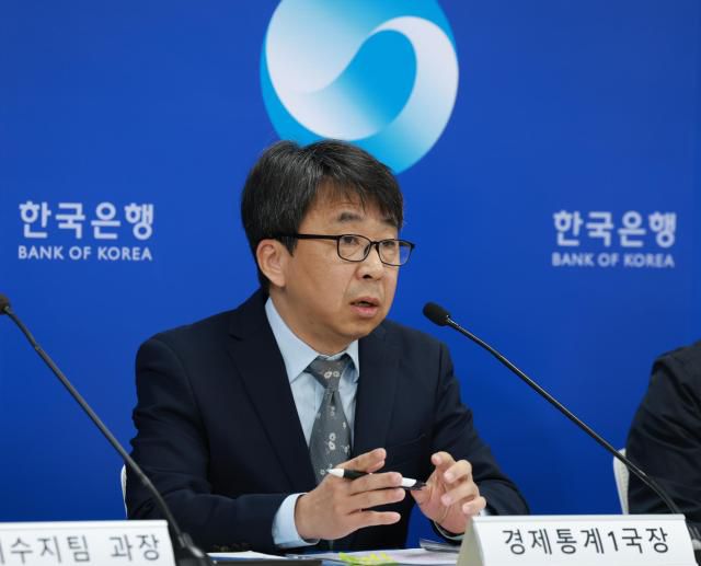 신승철 한국은행 경제통계1국장이 9일 오전 서울 중구 한국은행에서 개최된 '2025년 3월 국제수지(잠정) 기자설명회'에서 발언하고 있다. [사진=한국은행]