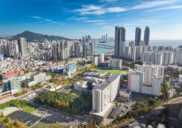 국립부경대학교는 3일 교육부와 한국연구재단의 ‘2025년 인문사회 융합인재양성사업’ 포용사회 분야 컨소시엄 협력대학으로 선정됐다고 밝혔다.[사진=국립부경대]