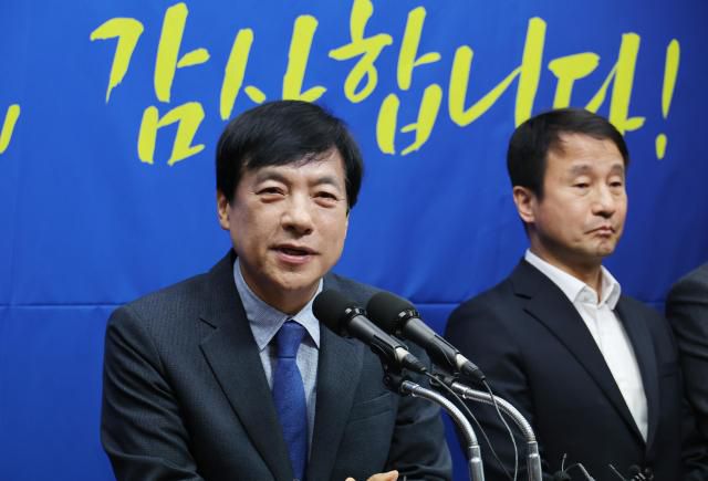 이성윤 더불어민주당 의원이 7일 전북특별자치도의회에서 열린 '전북 국회의원 합동 기자회견'에서 발언하고 있다. [사진=연합뉴스]