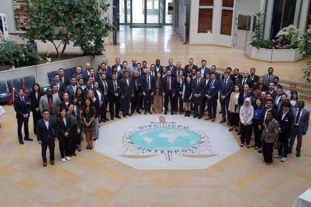 인터폴 연례 컨퍼런스 연사 초청.. AI 기반 수사 지원 기술 소개 세미나 단체사진 [사진=S2W]