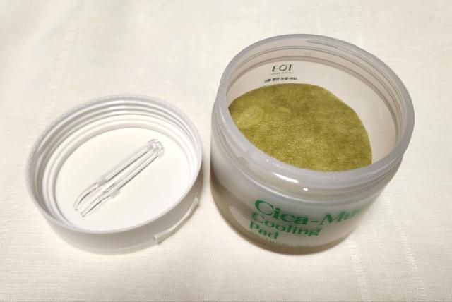 사용 즉시 피부 열감을 낮춰주는 토브 '시카-뮤신 진정패드' [사진=조현미 기자 hmcho@ajunews.com]