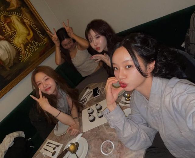 (왼쪽부터) 민아, 소진, 유라, 혜리 [사진=유라 SNS]