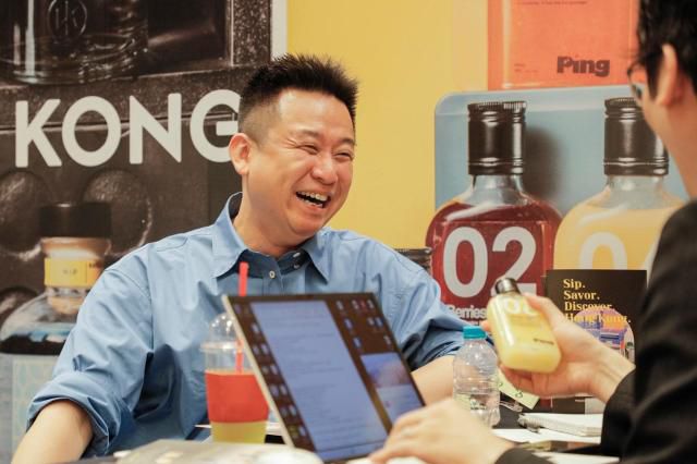 여행을 좋아하는 제임스 헝 핑 창립자는 여행지에서 칵테일의 영감을 얻곤 한다. [사진=홍콩관광청]