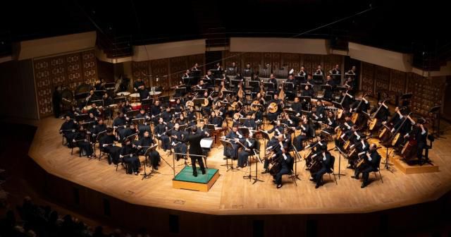 옌후이창과 홍콩 차이니즈 오케스트라