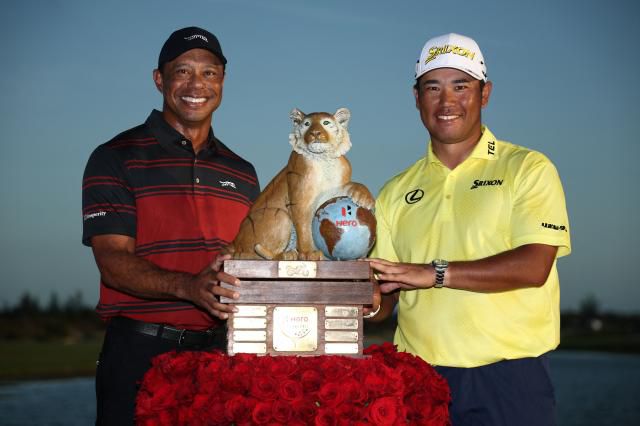 마쓰야마 히데키(오른쪽)가 타이거 우즈(미국)가 주최하는 이벤트 대회 히어로 월드 챌린지(총상금 500만달러)에서 9년 만에 정상에 섰다. [사진=연합뉴스·로이터]