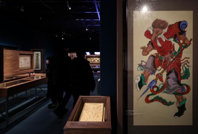 Visitors view exhibits at a special exhibition marking the Year of the Red Horse, The Famous Feast of the Horse, at the National Folk Museum of Korea in Jongno-gu, Seoul, on Jan. 5. 2026. AJP Yoo Na-hyun