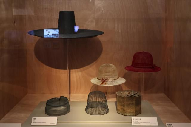 Horse-related artifacts are displayed at a special exhibition marking the Year of the Red Horse, The Famous Feast of the Horse, at the National Folk Museum of Korea in Jongno-gu, Seoul, on Jan. 5, 2026. AJP Yoo Na-hyun