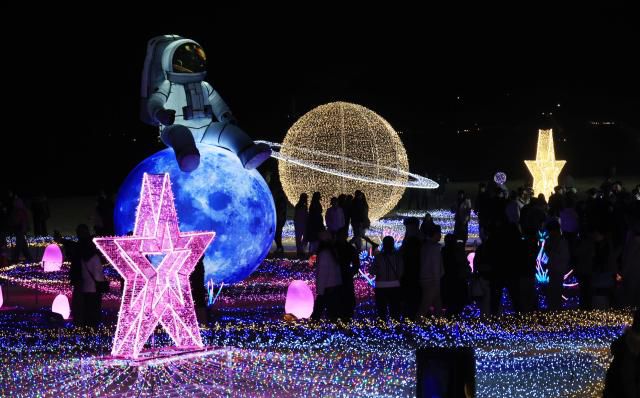 The Haeundae Light Festival is taking place at Haeundae Beach on Dec. 7, 2025. Yonhap