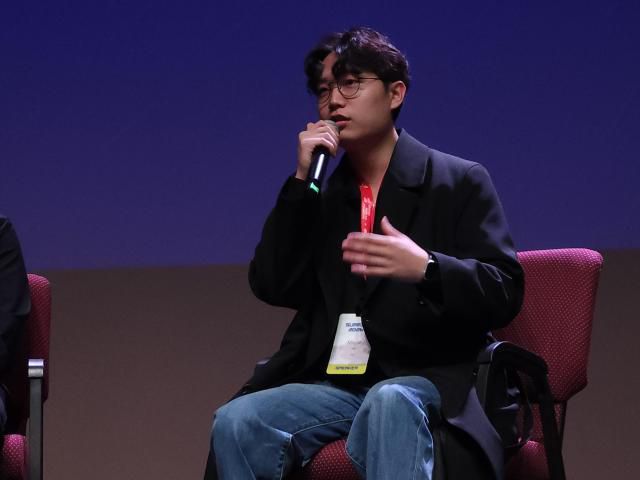 박민준 뤼튼 AX 대표가 10일(현지시간) 미국 캘리포니아 레드우드 시티 폭스 시어터에서 열린 ‘82 스타트업 서밋’ 패널 토론에서 발언하고 있다. [사진=아주미디어그룹 샌프란시스코 특별 취재단]