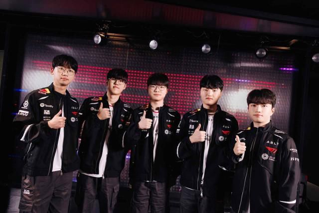 개막 주차 2연승을 기록한 T1