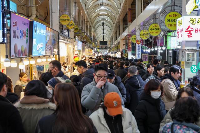 A view of Sokcho Jungang Market in Sokcho, Gangwon State, on Jan. 17. AJP Yoo Na-hyun