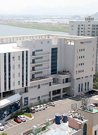 신라젠은 지난해 8월 항암 후보물질 펙사벡의 임상3상 불발 소식이 전해진 이후 전 경영진의 횡령ㆍ배임 혐의가 불거졌다. /신라젠 홈페이지 갈무리