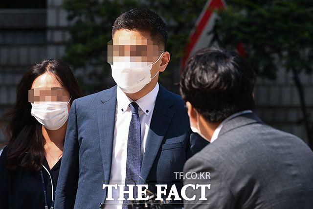 12일 <더팩트>가 확보한 이동재 전 기자와 채널A 후배 A 기자의 공소장을 보면 이 전 기자와 한 검사장은 지난 2월 13일 부산고검에서 만났다. /김세정 기자