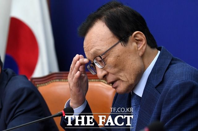 한국갤럽의 정당 지지도 조사에서 민주당 지지도는 33%로 전주보다 6%포인트나 하락했다. 반면 미래통합당은 같은 기간 2%포인트 오른 27%를 기록했다. 이해찬 더불어민주당 대표. /배정한 기자