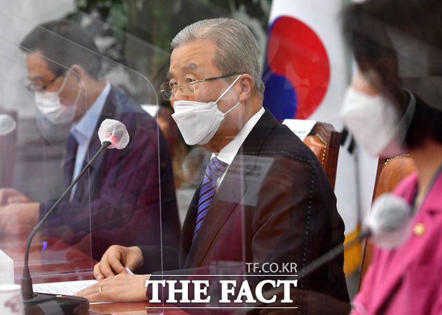 김종인 국민의힘 비상대책위원장이 7일 오전 국회에서 열린 비상대책위원회의에서 모두발언을 하고 있다. /남윤호 기자