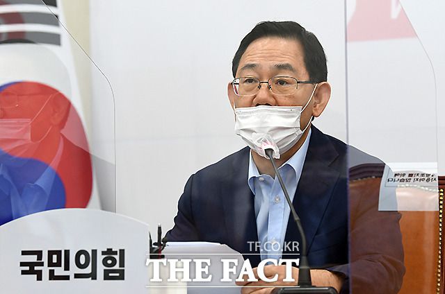 주호영 국민의힘 원내대표가 10일 오전국회에서 열린 비대위회의에 참석해 발언하고 있다. /이새롬 기자