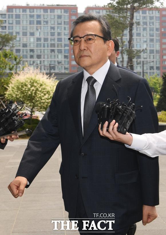 김 전 차관은 "이유 여하 막론하고 불미스러운 일에 연루돼 이 자리에 서게 된 것만으로도 송구스럽고, 죄송스러운 마음뿐"이라고 심경을 밝혔다. /배정한 기자