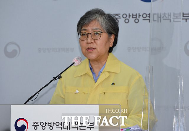 정은경 중앙방역대책본부장(질병관리청장)이 지난달 28일 오후 충북 오송 질병관리청에서 코로나19 정례브리핑을 하고 있다. /질병관리청 제공