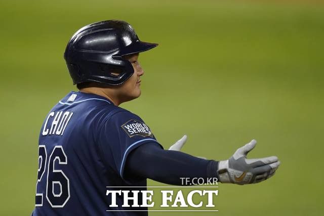 탬파베이 '수비 요정' 최지만이 25일 다저스와 2020월드시리즈 4차전에서 2볼넷 1득점으로 8-7 대역전승의 디딤돌을 놓았다./알링턴(미 텍사스주)=AP.뉴시스