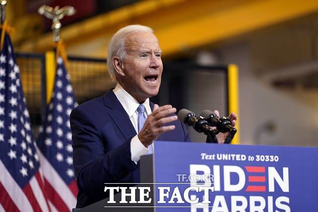 트럼프 대통령보다 친무역 성향이자 국제질서 순응을 강조하는 조 바이든 후보가 당선된다면 WTO 사무총장 선거에서 미국에서 행사할 수 있는 영향력이 더 커질 수 있다는 분석이 나온다. 조 바이든 민주당 후보가 캠페인에서 연설하고 있는 모습. /AP·뉴시스