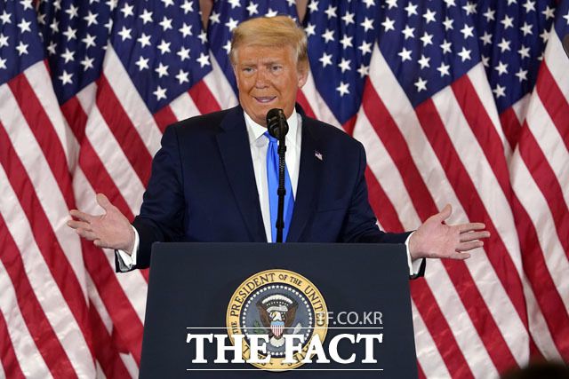 미국은 각 주(State)마다 선거 기간/시간, 사전투표 방식, 우편투표 허용 여부 등이 다르다. 트럼프 대통령이 백악관에서 연설을 하고 있는 모습. /AP.뉴시스