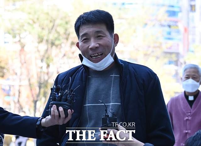 수원지법 형사12부(박정제 부장판사)는 16일 오후 1시 30분 501호 법정에서 윤성여씨가 청구한 재심 사건의 선고공판을 연다. /뉴시스