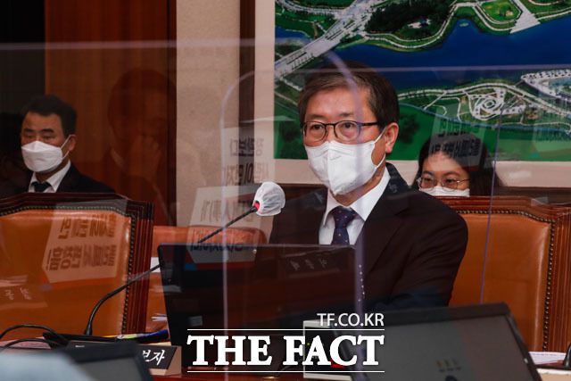 지난 23일 오후 서울 여의도 국회에서 열린 변창흠 국토교통부 장관 후보자 인사청문회 모습. /남윤호 기자