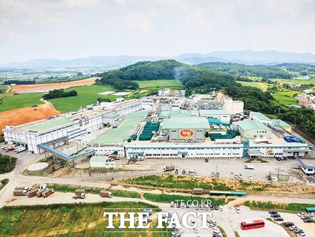 하림 익산공장에서 근무했던 직원 A 씨가 동료 직원 천모 씨가 지난해 7월 의문사를 당했다는 의혹을 제기했다. /하림 제공