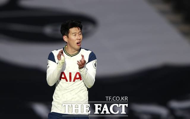 토트넘 손흥민이 지난해 12월 아스널전에서 기록한 환상적 결승골이 '이달의 골'로 선정돼 4개월 연속 '이달의 골' 수상자로 이름을 올렸다고 토트넘 측이 12일 밝혔다./런던=AP.뉴시스