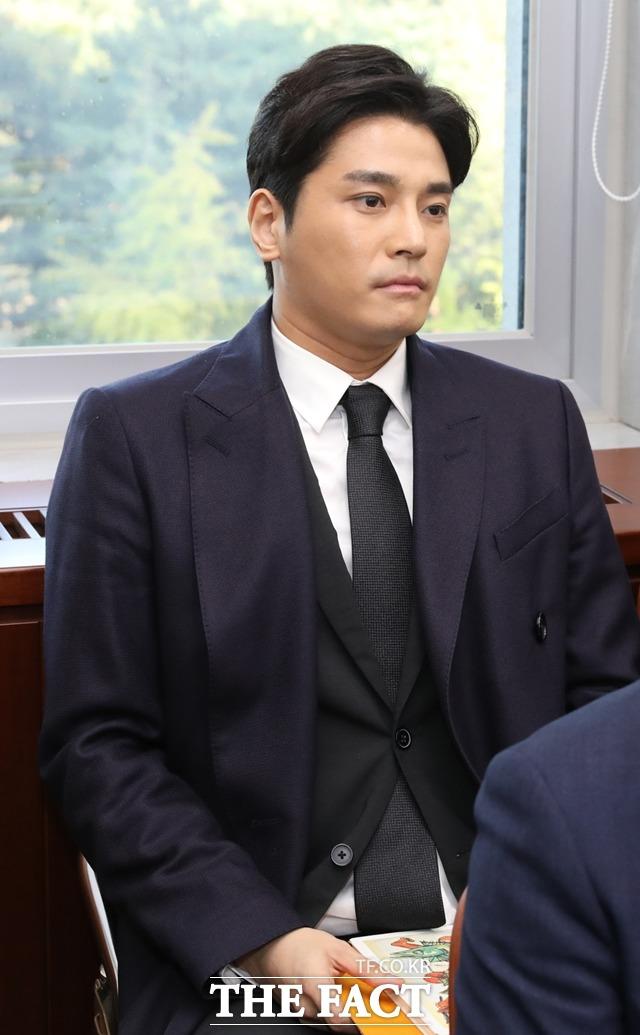 김상교 씨가 SNS를 통해 소녀시대 효연을 저격했다. 그는 "그날의 VVIP가 누구였는지 다 봤을 것 아니냐"며 효연에게 증언을 요구했다. /뉴시스