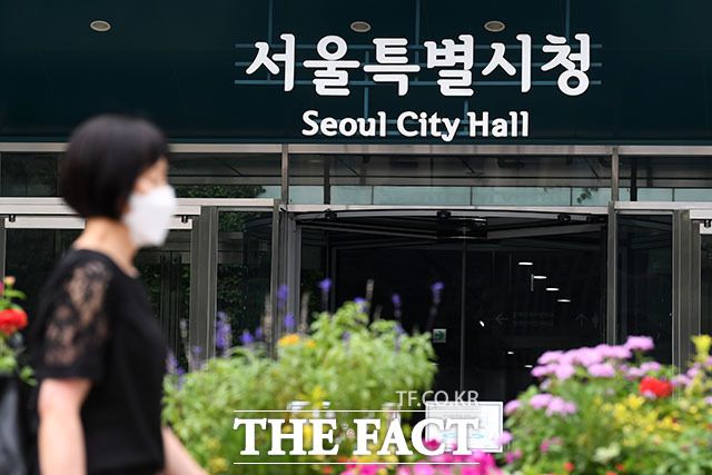 동료를 성폭행한 혐의로 기소된 전 서울시장 비서실 직원 A씨가 1심에서 징역 3년6개월을 선고받았다. /남용희 기자