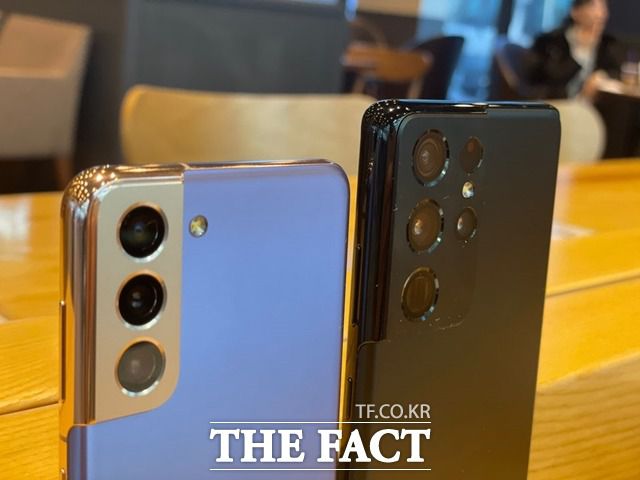 전작 대비 10% 이상 저렴해진 갤럭시S21울트라의 출고가는 스펙을 뛰어넘는 장점이다. /최수진 기자