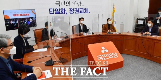 국민의당은 이태규·권은희·최연숙 의원이 모두 사무총장·최고위원 등 당직을 맡고 있어 파견이 필요했다고 설명했다. 지난 21일 열린 국민의당 최고위원회의. /남윤호 기자