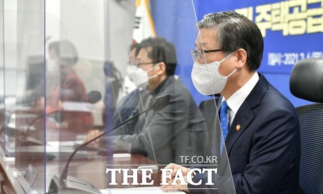 LH 직원들의 광명·시흥 신도시 땅 투기 의혹이 불거지자 앞서 LH 사장으로 재임했던 변창흠 국토교통부 장관까지 도마 위에 올랐다. /남윤호 기자