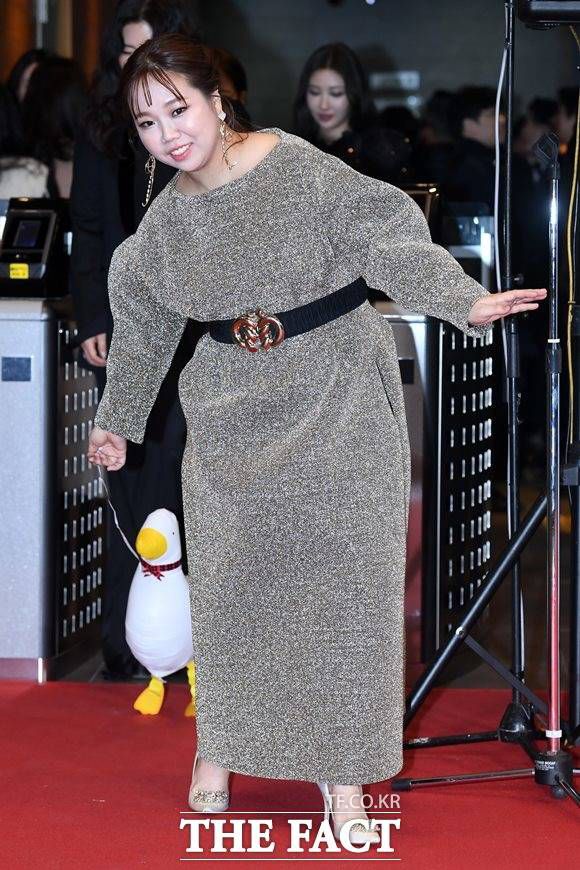 홍현희가 학폭 의혹에 "학창 시절 내 외모도 지금과 다를 바 없었는데 무슨 친구 외모 비하를 하면서 왕따를 시켰겠는가"라는 셀프 디스로 대처해 화제의 주인공이 됐다. /더팩트 DB