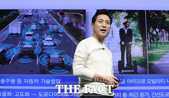 오세훈 국민의힘 서울시장 후보는 야권 단일화를 둘러싼 갈등을 봉합하면서도 윤 전 총장이 아무도 돕지 않을 것이라고 밝혔다. /국회사진취재단