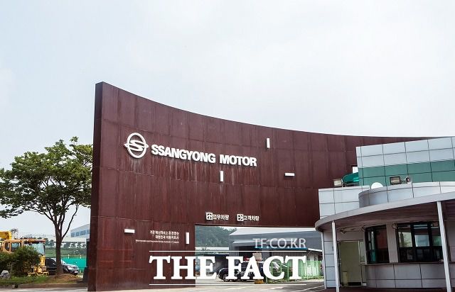 유동성 위기를 겪는 쌍용차가 지난 1, 2월에 이어 3월과 4월에도 직원 급여를 50%만 지급할 것으로 보인다. /쌍용차 제공