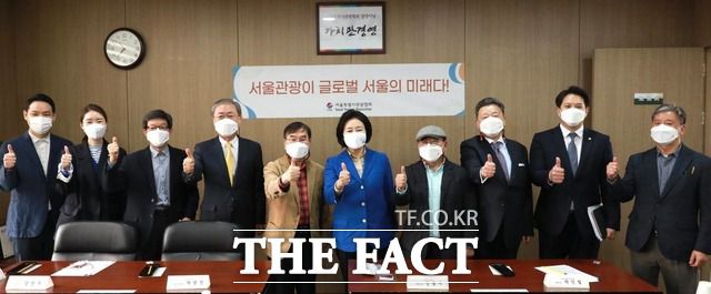 지난 19일 박 후보를 만났던 서울시 관광협회 관계자는 "서울시 관광산업 활성화에 적극적인 모습이었다"고 박 후보를 평가했다. /박영선 후보 캠프 제공