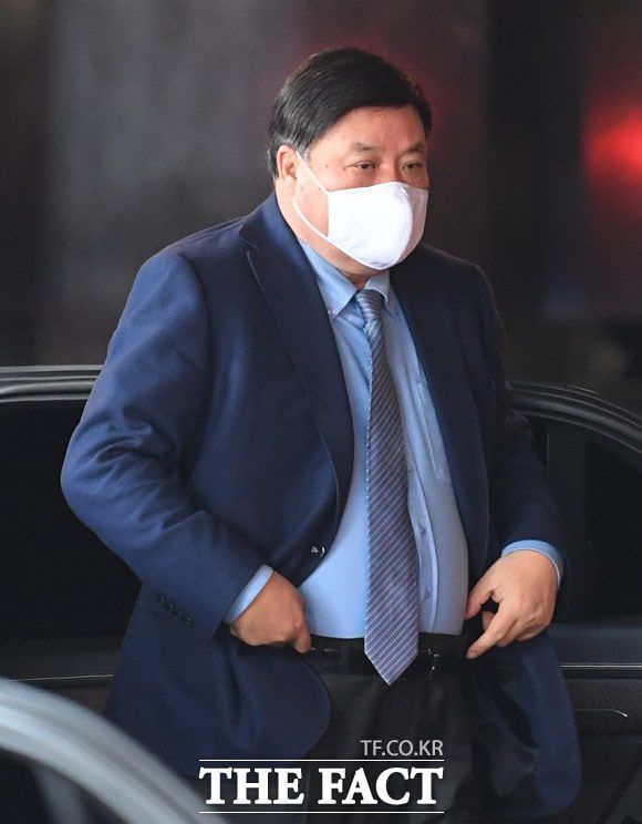 서정진 셀트리온 명예회장은 지난 26일 열린 셀트리온 정기 주주총회에서 3사 합병 절차를 추진해 연내 마무리하겠다고 밝혔다. /더팩트 DB