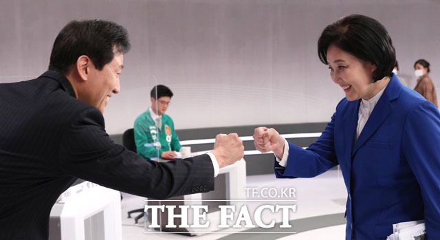 국민의힘은 높은 지지율에 안주하지 않고 집중 유세에 나설 계획이다. 지난 30일 서울 여의도 KBS에서 열린 서울시장 보궐선거 후보자 초청 토론회에 참석한 박 후보와 오 후보. /국회사진취재단