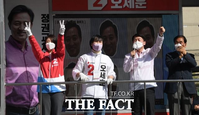 전문가들은 이번 선거에서 야권 인사들이 힘을 합친 데 대해 '정권 심판론'이 작용한 것으로 보고 있다. 지난 5일 서울 은평구 응암역 인근에서 국민의 힘 오세훈 서울시장 후보 지원유세를 하고 있는 안 대표. /국회사진취재단