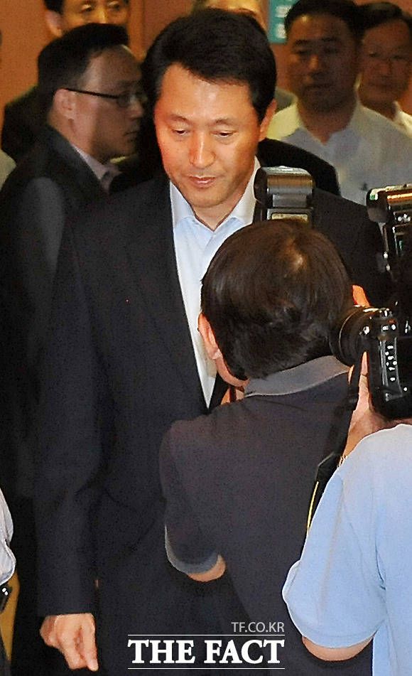 오 시장은 2011년 무상급식에 반대하며 강행한 주민투표가 무산된 뒤 시장직에서 스스로 물러났다. /문병희 기자